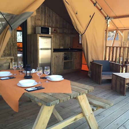 Camping Parc Gualba 구알바데달트 외부 사진